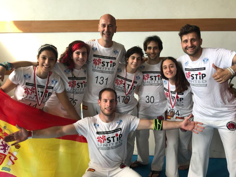 La delegación soriana, con las tres medallistas de bronce, en el Europeo.