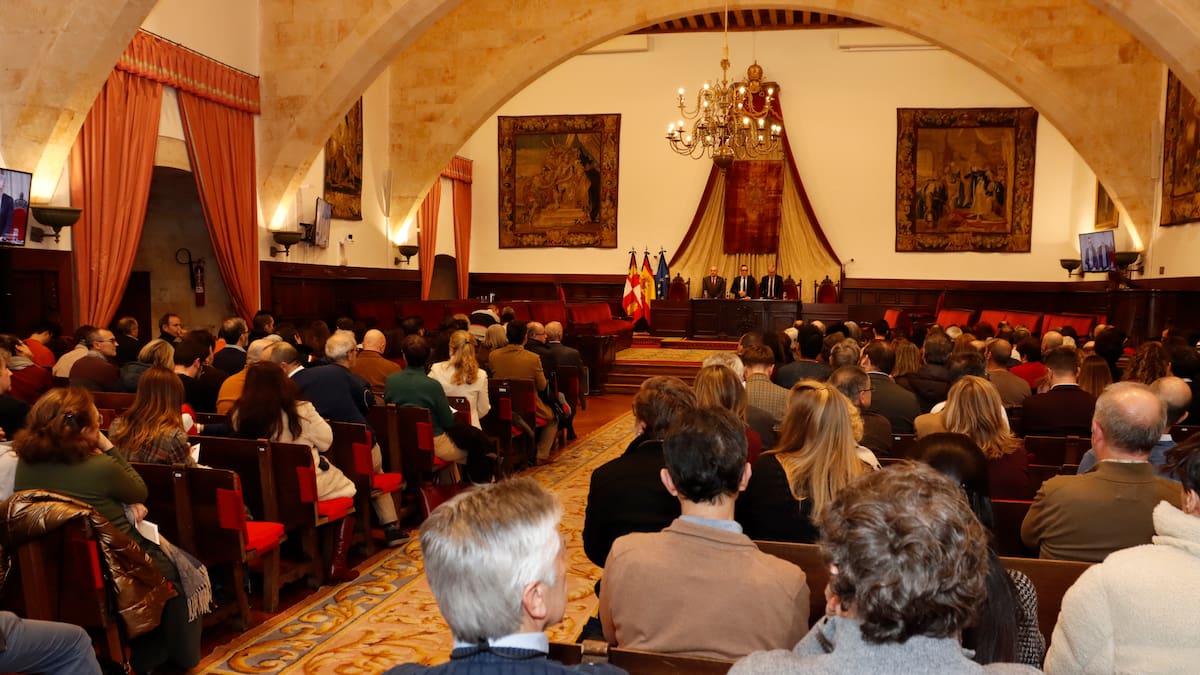 Francisco de Vitoria, Antonio Huertas y Sergio Mattarella, nuevos ‘honoris causa’ de la Universidad de Salamanca