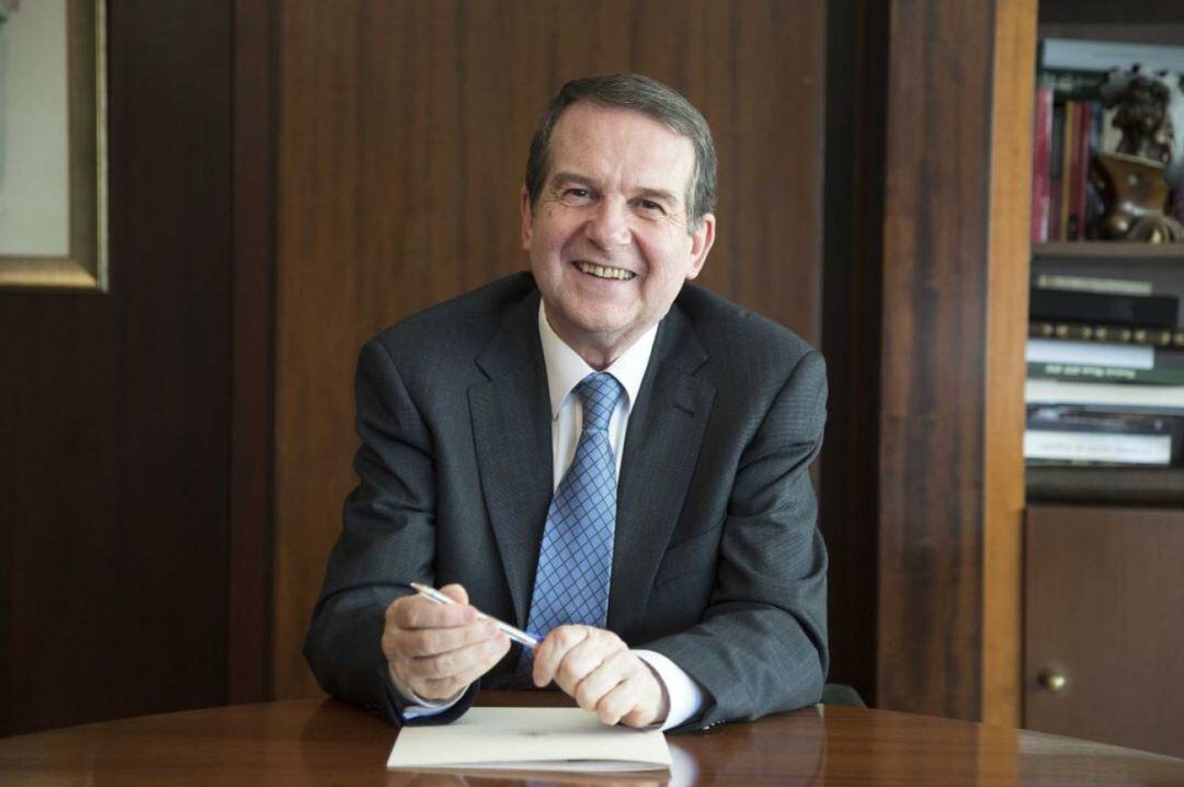 El alcalde de Vigo felicita a Velilla del Río Carrión (Palencia) por su iliminación navideña