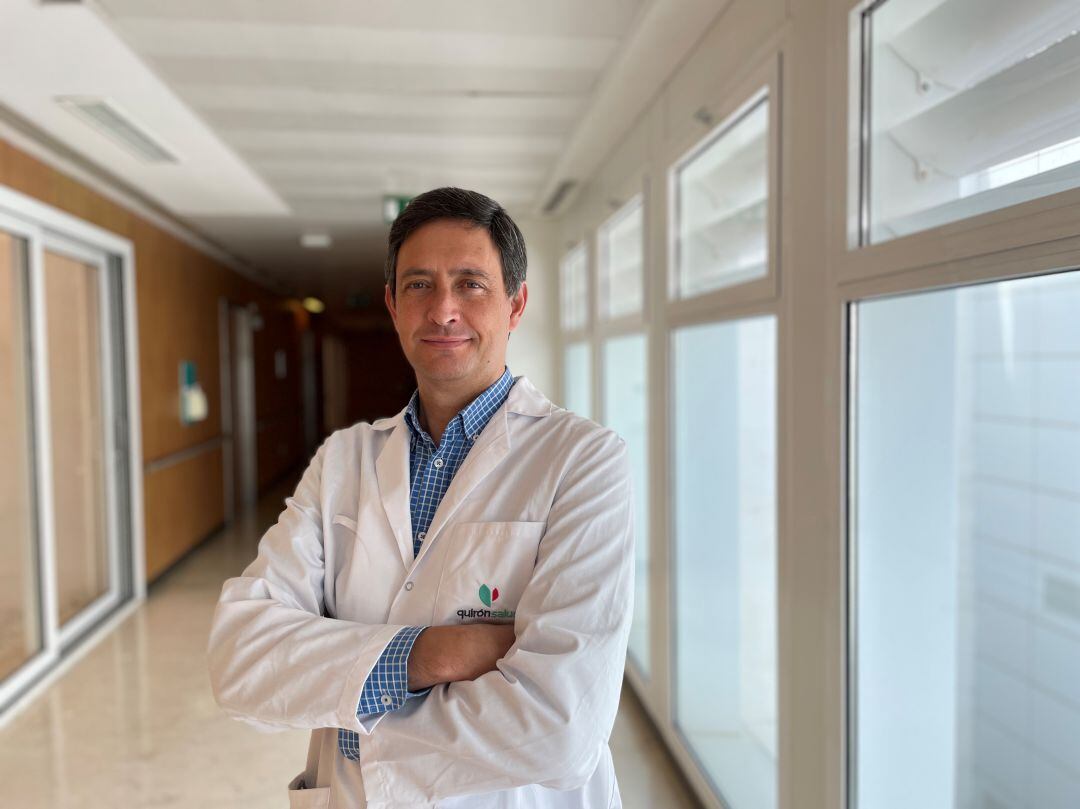 El doctor Domingo Ventura, anestesiólogo de la Unidad del Dolor del Hospital Quirónsalud Infanta Luisa