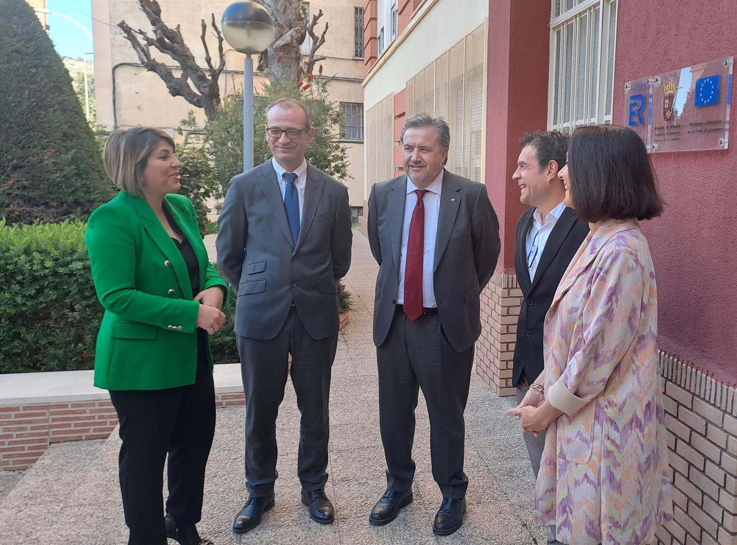 El consejero de Educación, Formación Profesional y Empleo, Víctor Marín, ha presentado la oferta de Formación Profesional para el próximo curso, acompañado por la alcaldesa de Cartagena, Noelia Arroyo