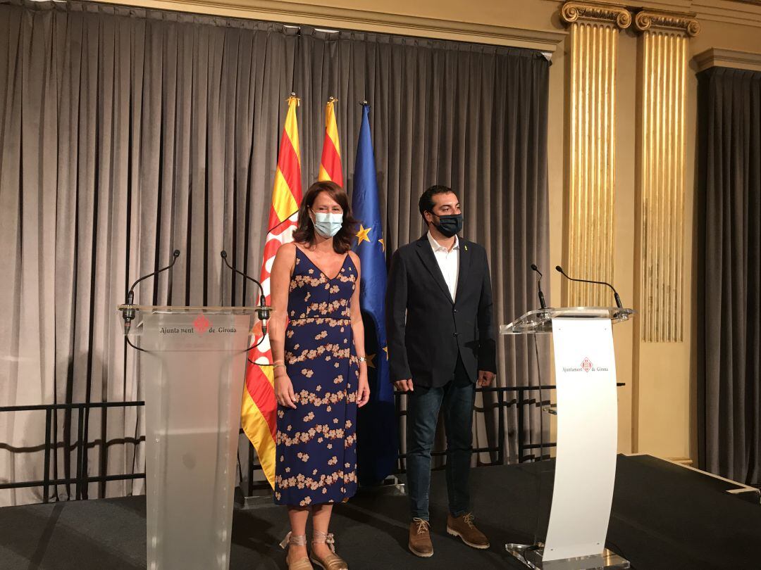 Marta Madrenas i Quim Ayats han presentat aquest dimarts l'acord de govern