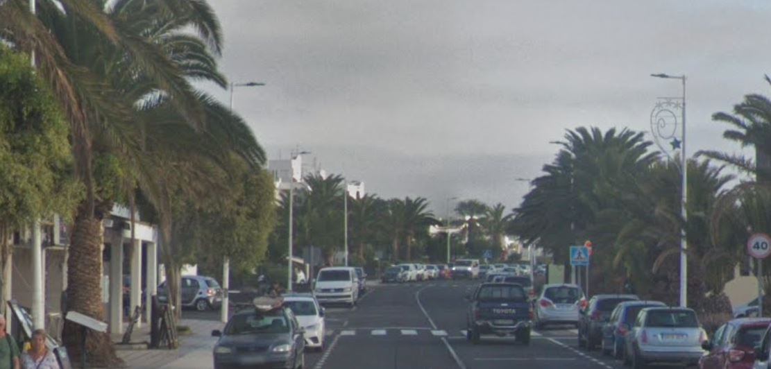 Avenida del Mar de Costa Teguise, lugar del atropello.