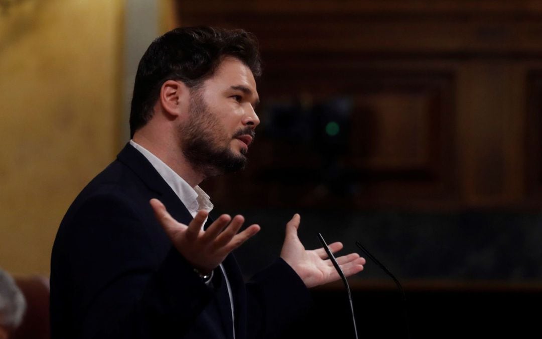 El portavoz de ERC, Gabriel Rufián, durante su intervención en el pleno del Congreso.