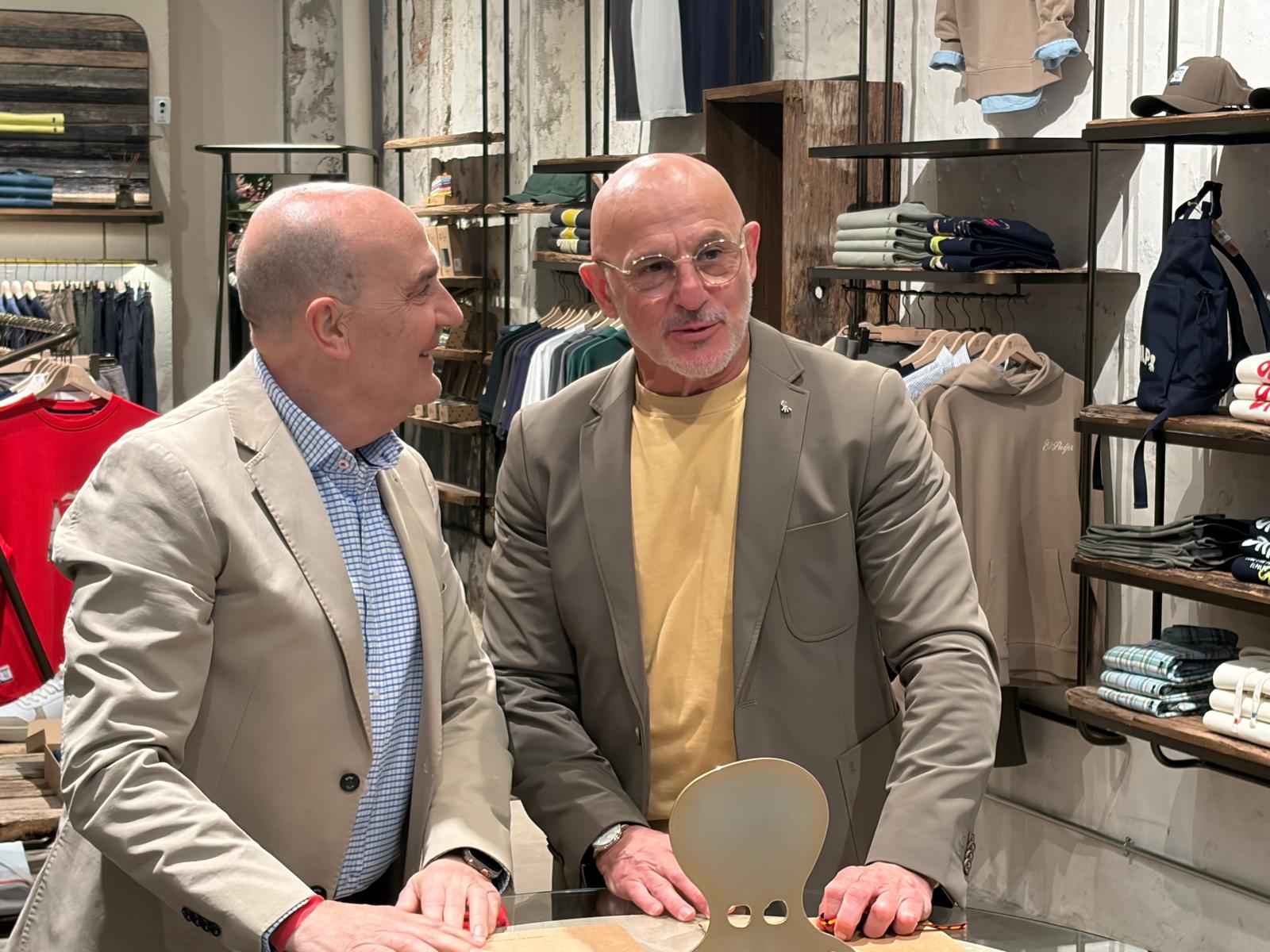 Luis de la Fuente con el CEO de ElPulpo, José Antonio Chacón