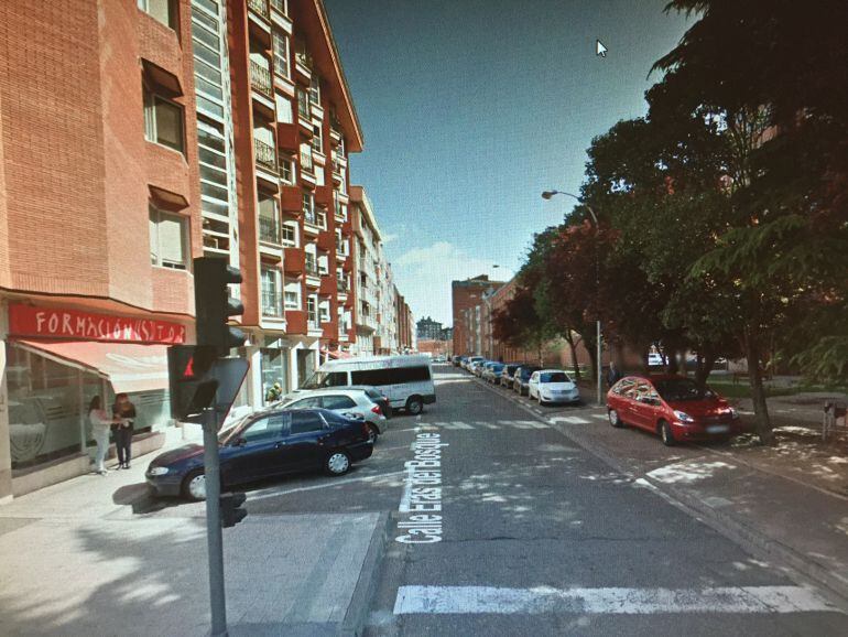 Calle Eras del Bosque en la que se ubica el centro de salud palentino