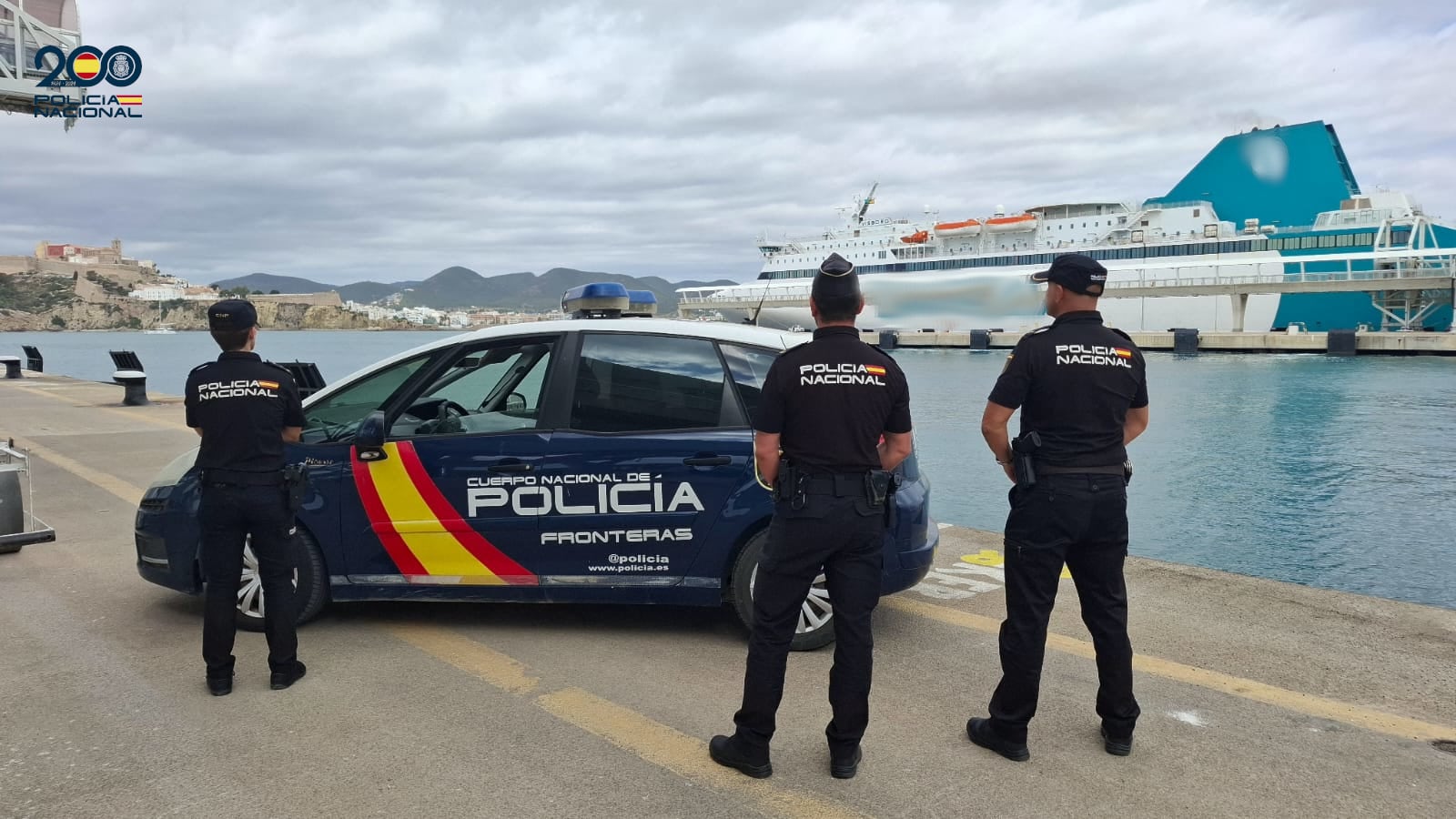 Agentes de la Policía Nacional en Ibiza