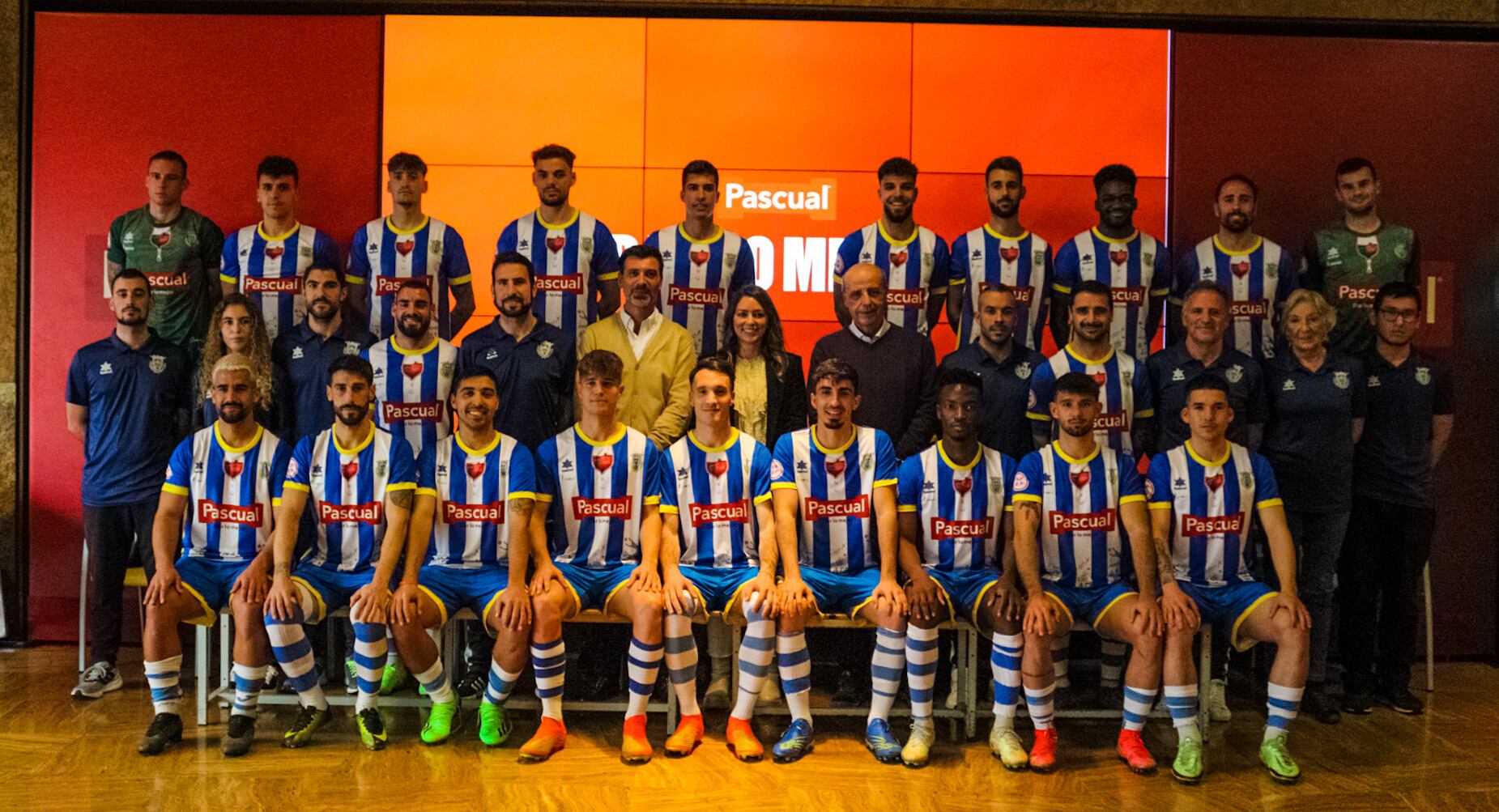 La plantilla de la Arandina lucirá su nueva equipación con el patrocionio de Pascual durante la 2ª vuelta del Campeonato regular en Tercera RFEF