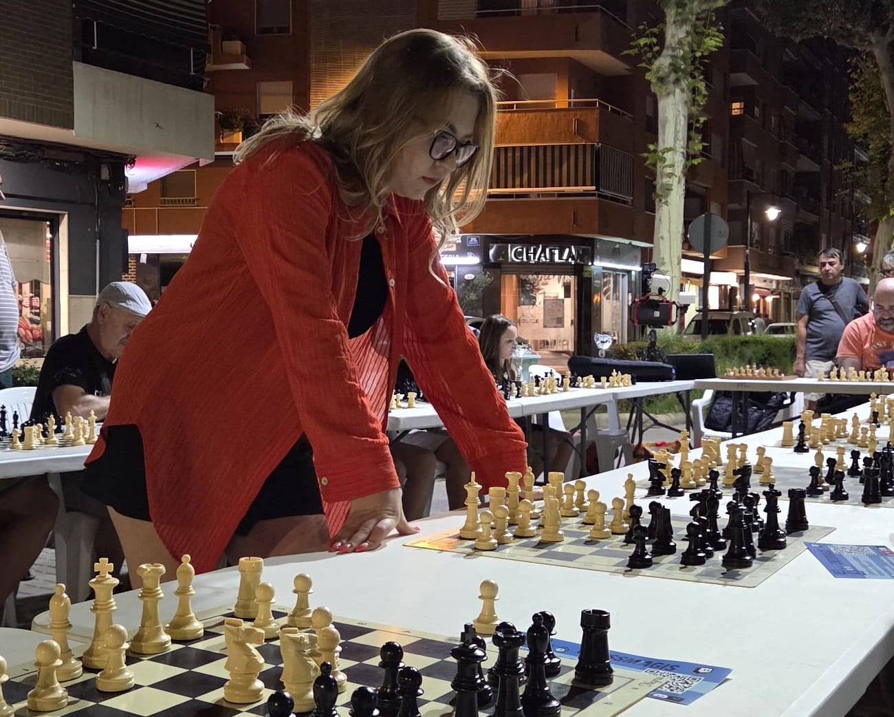 La jugadora de ajedrez Veronika Lezhepekova en Alcoy