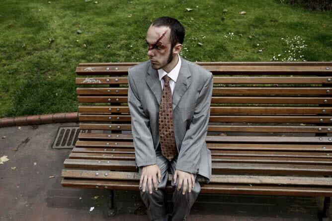 Imagen de un actor disfrazado para promocionar la edición de cine fantástico de Bilbao