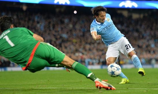 David Silva choca ante Buffon