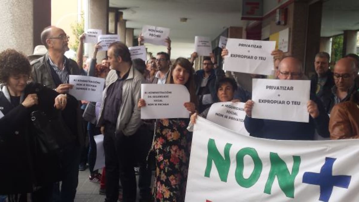 Protesta por el cierre de las oficinas de la Tesorería de la Seguridad Social