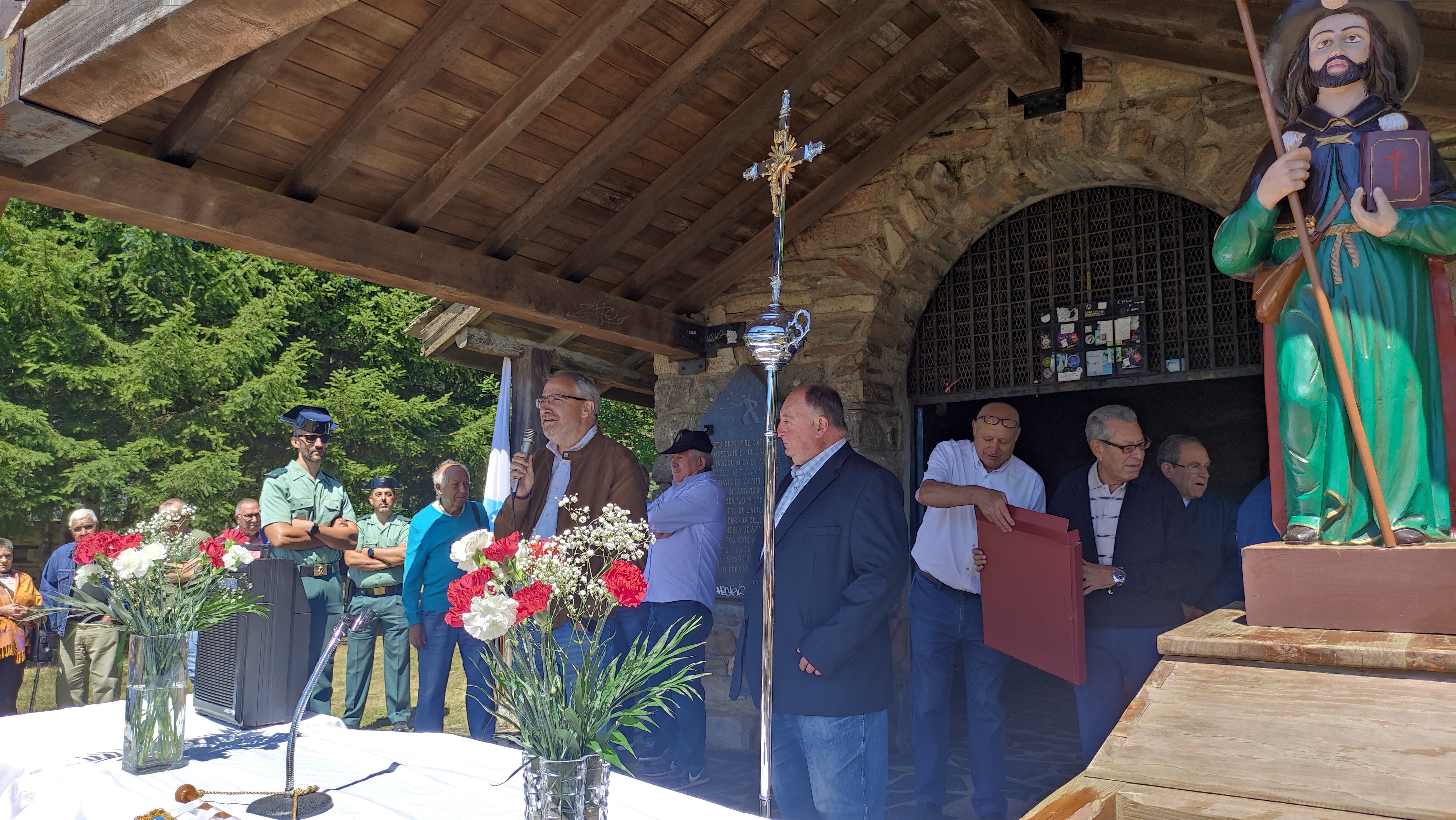 Un momento de la alocución del presidente del Consejo Comarcal del Bierzo