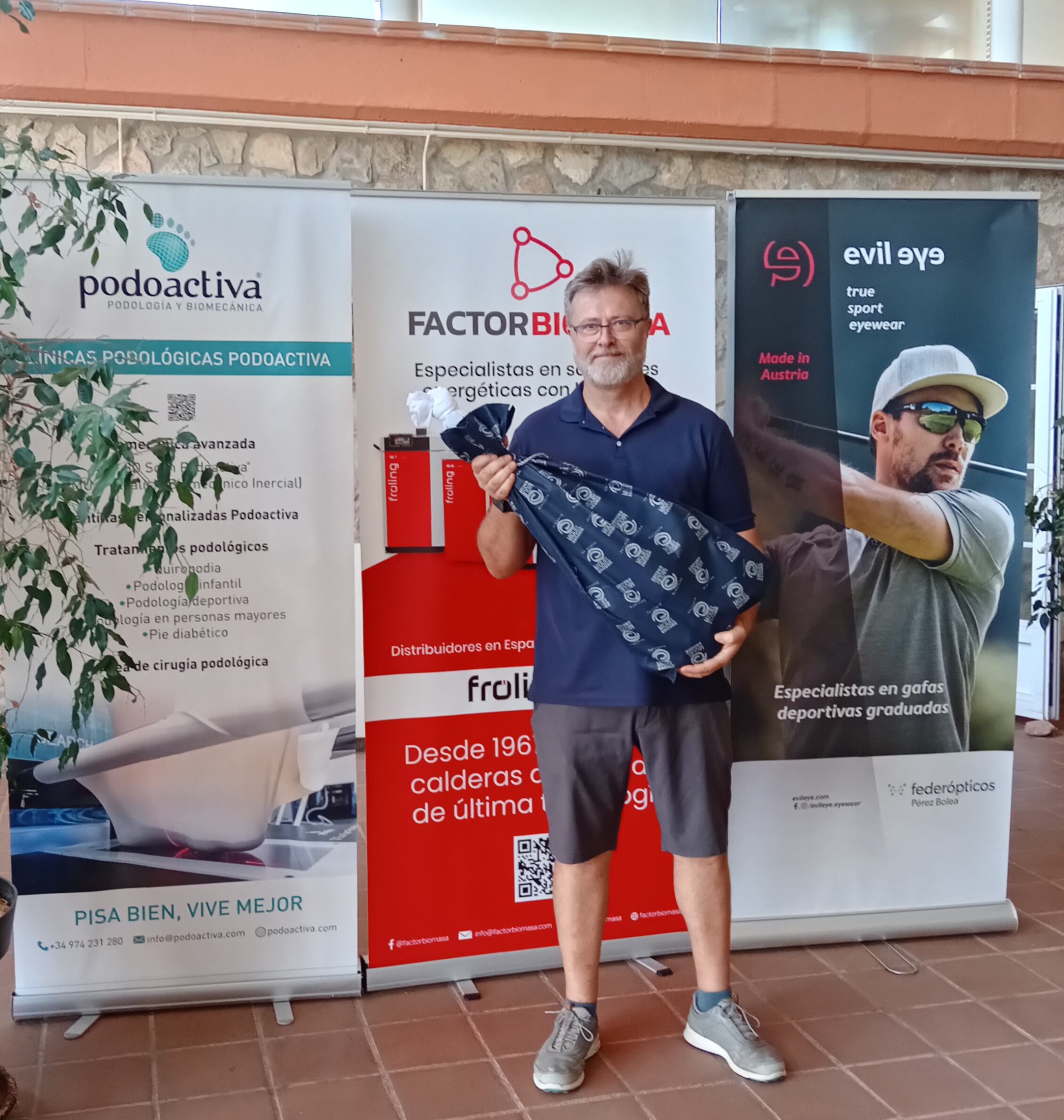 Toni Moline fue el ganador del torneo en Golf Guara