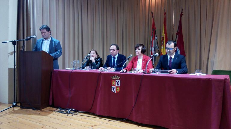 Apertura del curso de enoturismo en el Castillo de la Mota de Medina del Campo