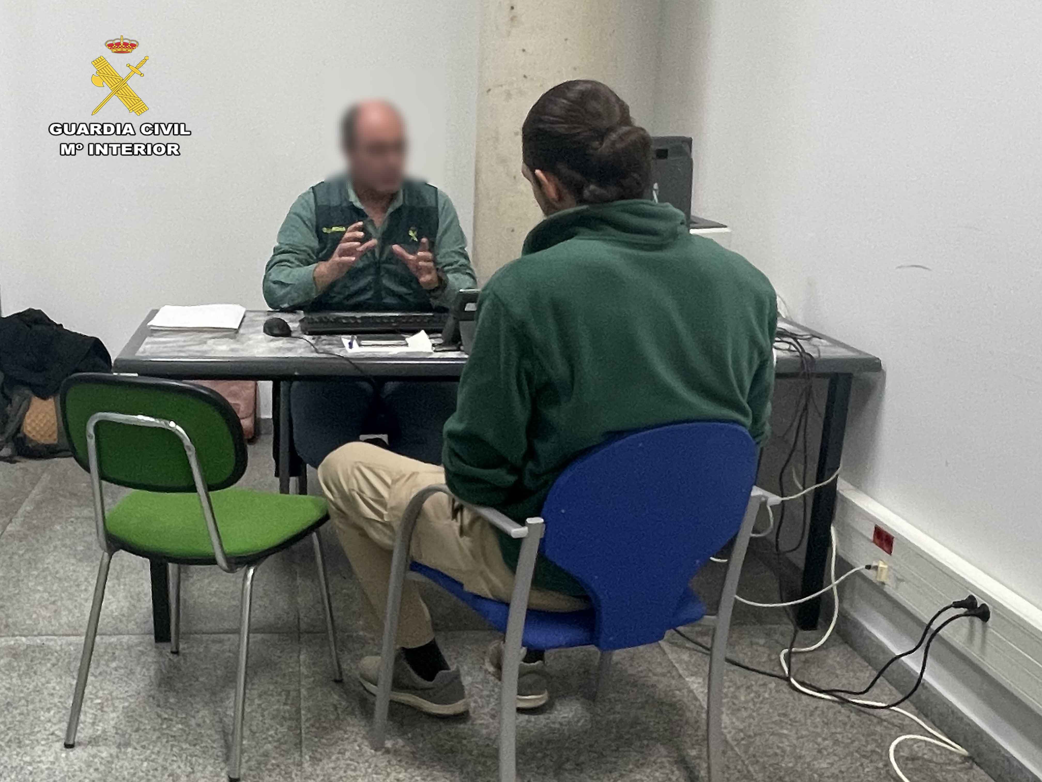 Detenidos cinco ciberdelincuentes por estafar 382.810€ euros a empresas y ayuntamientos riojanos