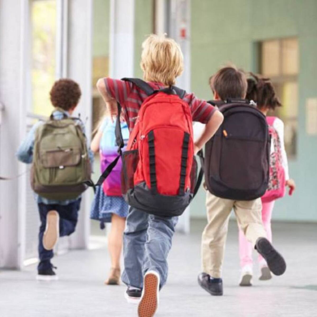 La conselleria de Educación asegura que solo 15 clases se han confinado durante la primera semana de clases