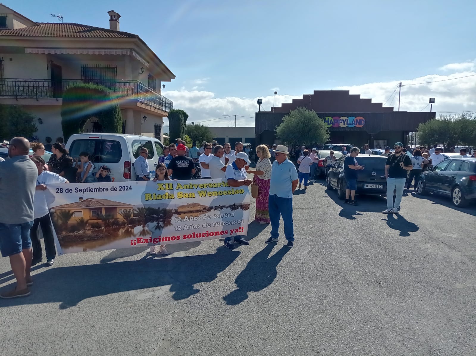 Marcha en Lorca en el aniversario de la riada de San Wenceslao