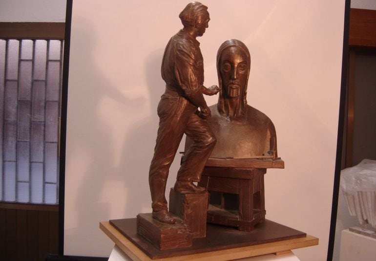 Maqueta del monumento dedicado a Victorio Macho y que es obra de Luis Alonso