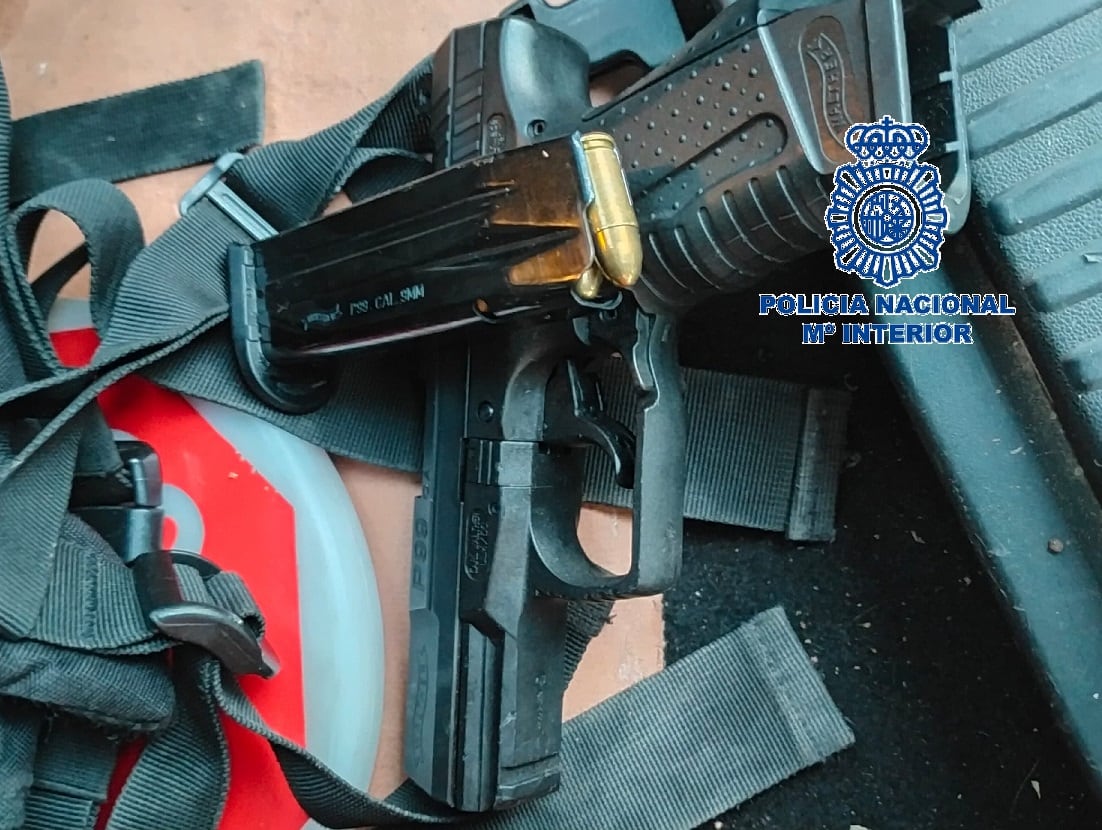 El arma de fuego intervenido por los agentes en La Palmilla (Málaga)