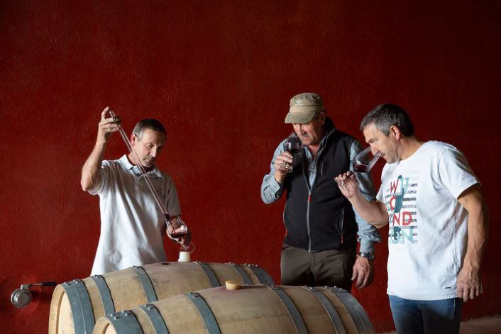 El pedido cancelado de 600 botellas era vino blanco