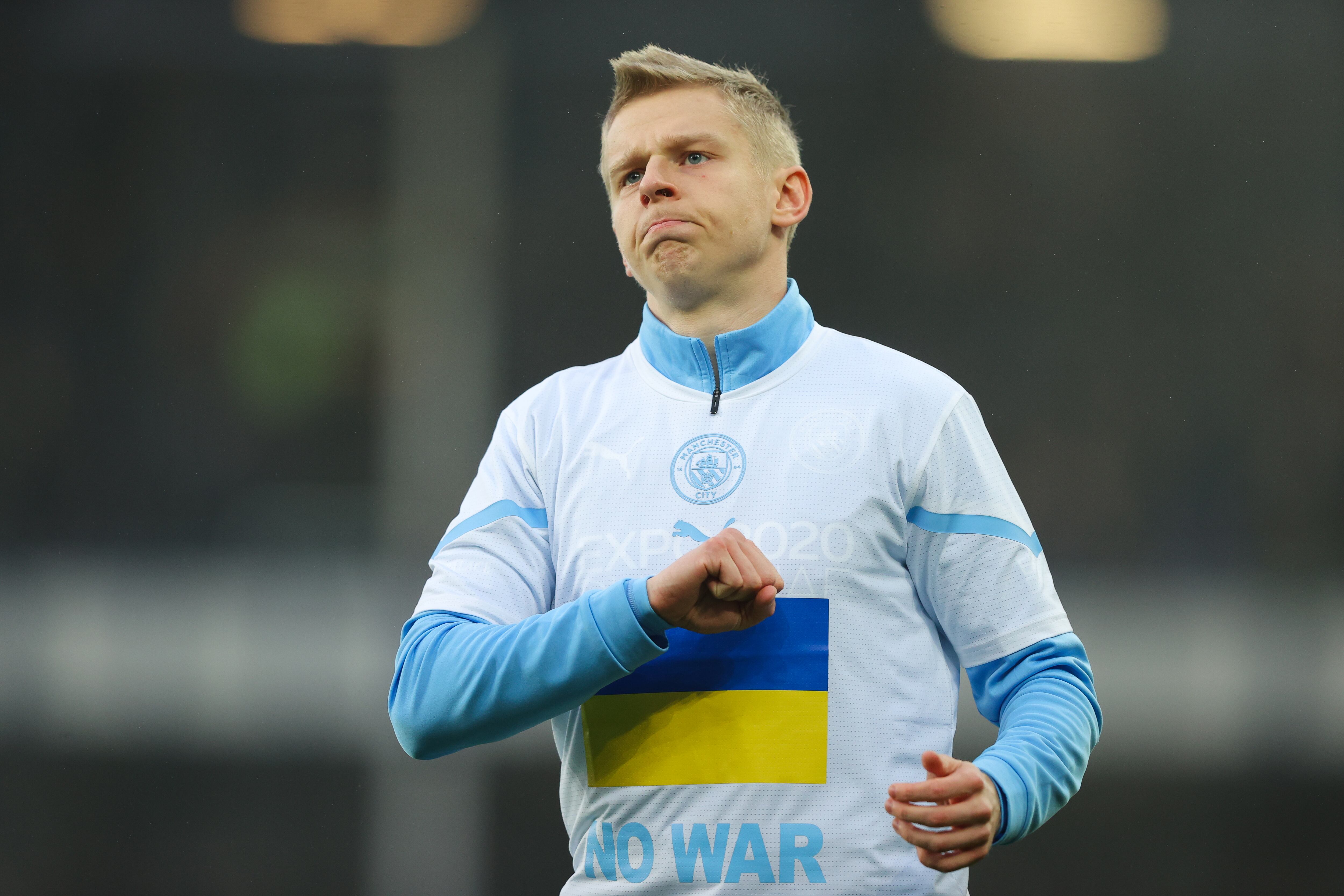 Oleksandr Zinchenko, en el calentamiento previo a jugar contra el Everton