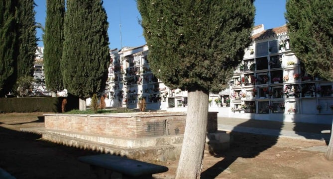 Patio número 5 del cementerio de San Lorenzo de Ronda