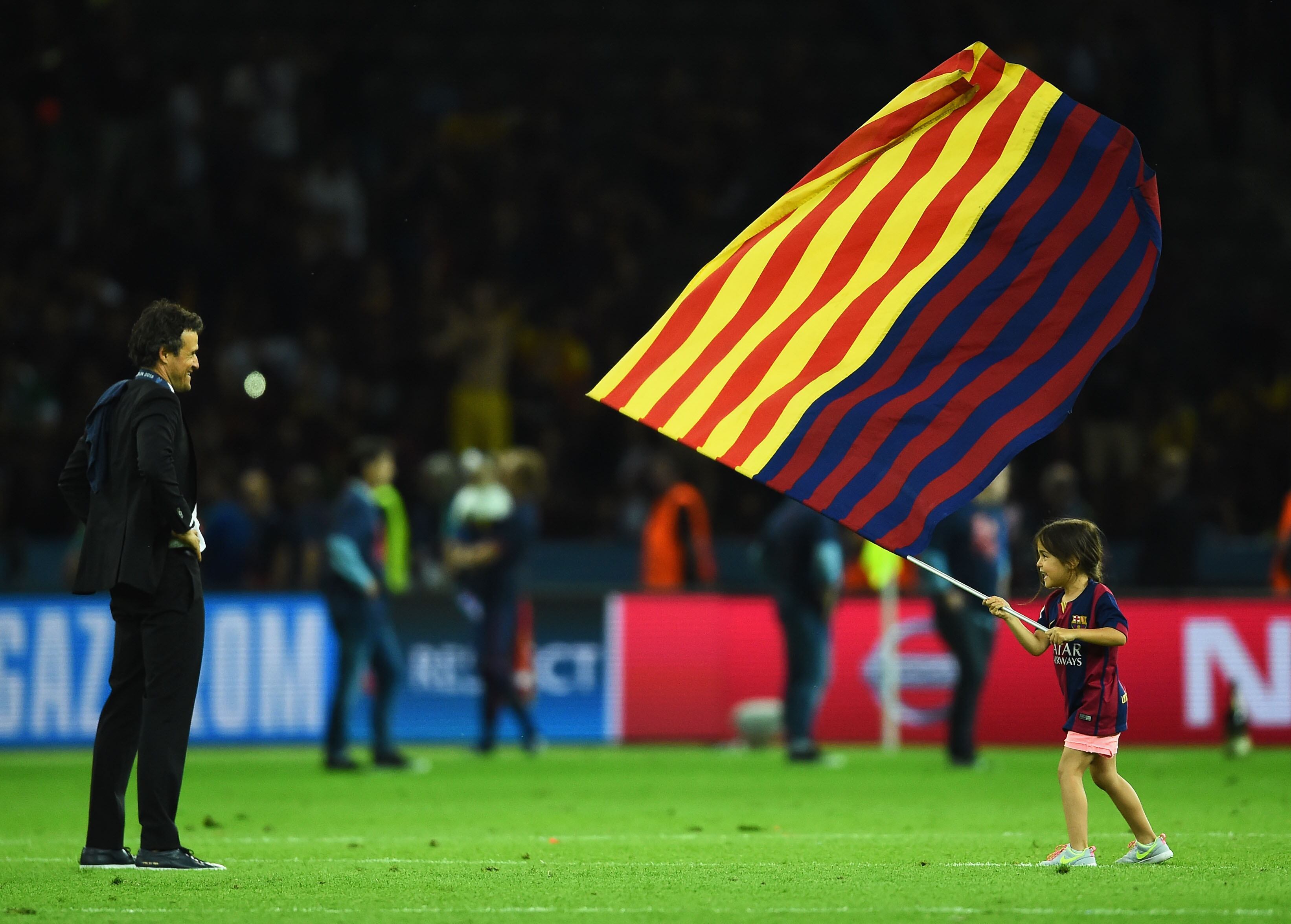 Luis Enrique junto a su hija Xana celebrando la Champions League del FC Barcelona ante la Juventus de Turín