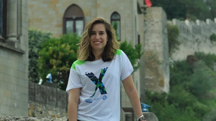 Nerea Roses sobre la Pujada al Castell