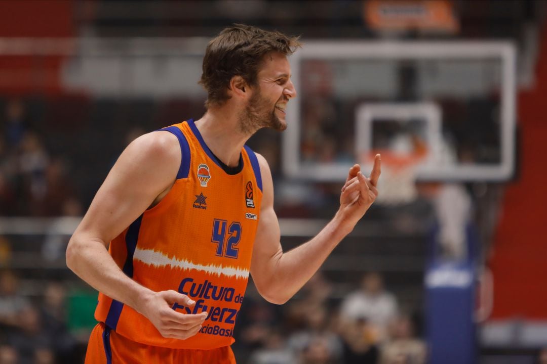 Aaron Doornekamp of Valencia Basket gestures during the EuroLeague Basketball match between Zenit St Petersburg and Valencia Basket