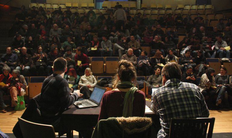 Un instant durant l'assemblea de la territorial de la Nord Oriental de la CUP que s'ha fet aquest dissabte 2 de gener del 2015 a Celrà