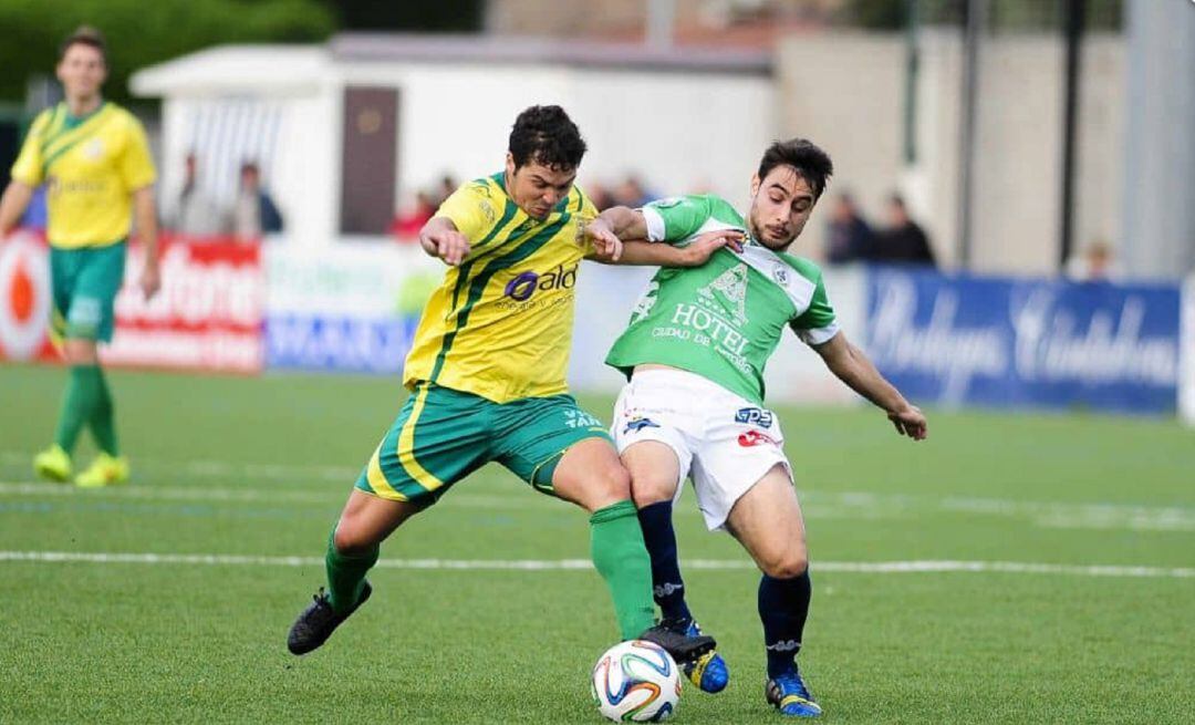 Perujo, en un partido de 2ªB, frente al Astorga