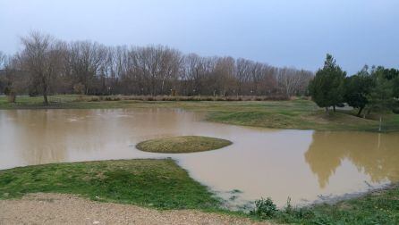 Parque Ribera Sur de Palencia inundado