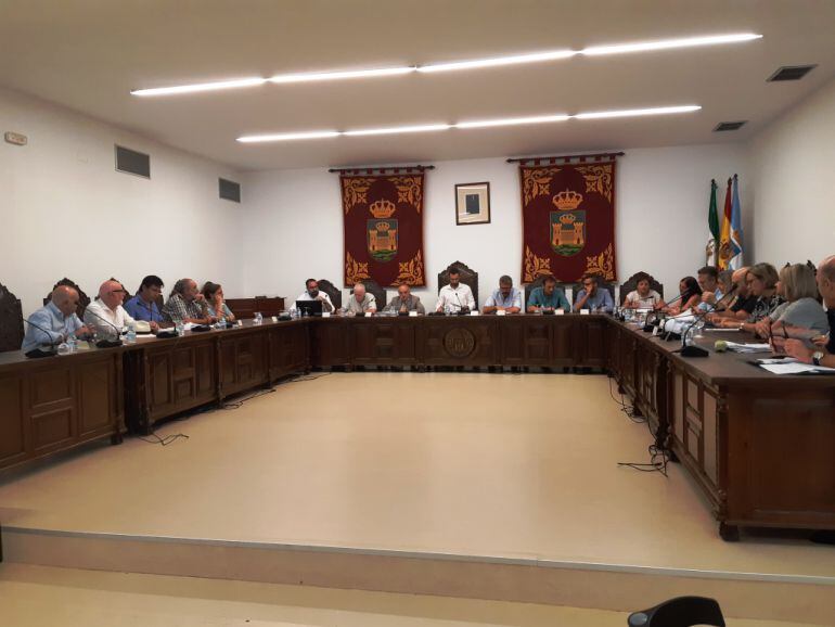 La RPT fue aprobada el pasado martes por el pleno de la corporación linense.