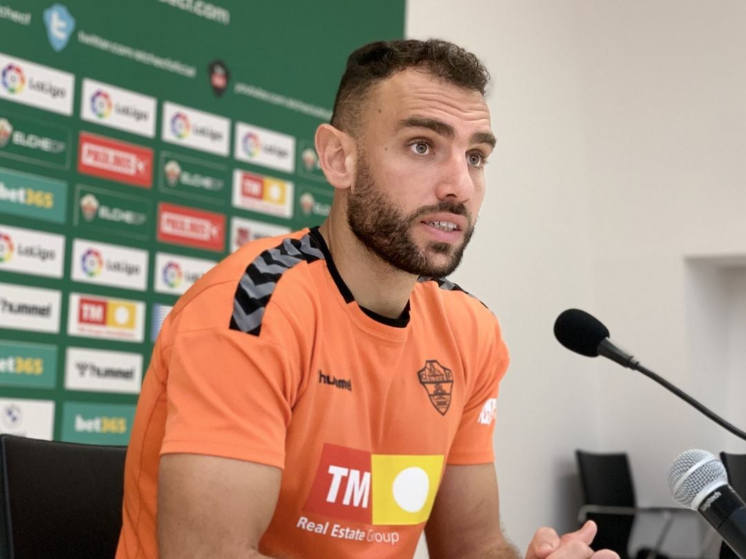 Gonzalo Verdú en la Sala de Prensa del estadio Martínez Valero