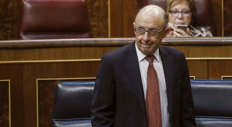 El PSOE forzará en el último Pleno del Congreso de junio la reprobación del ministro de Hacienda y Función Pública, Cristóbal Montoro.