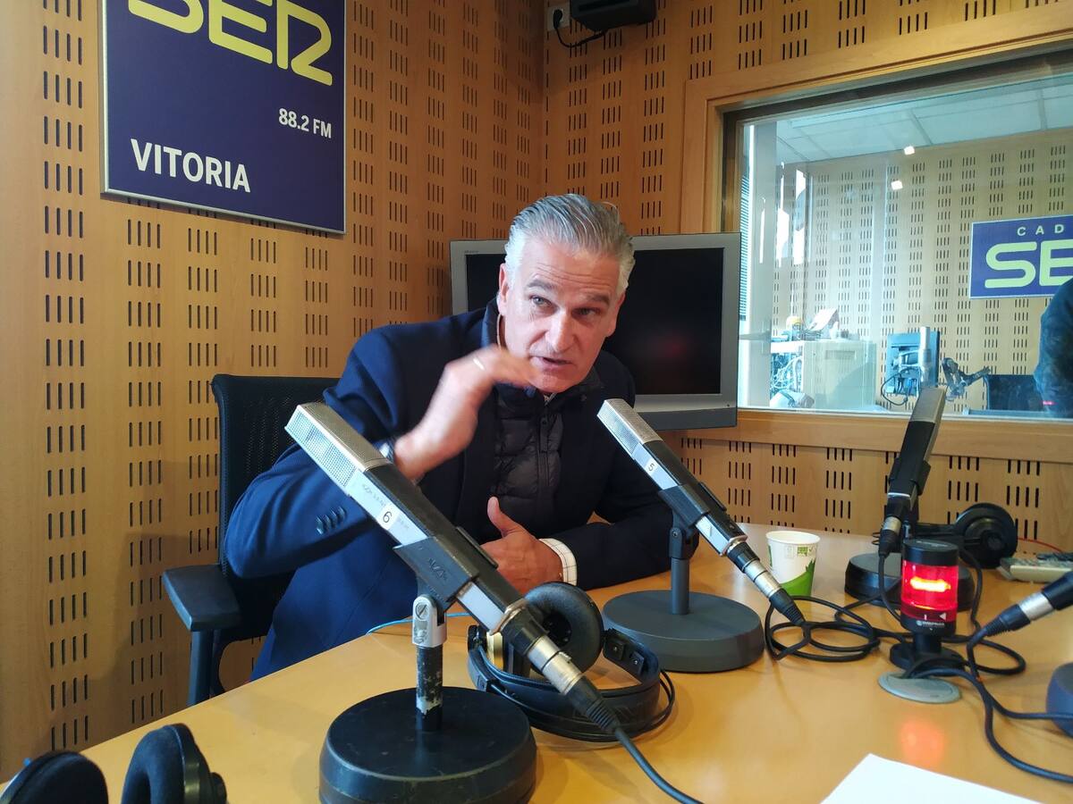 Juan Ugarte, director general de SEA: "Falta mano de obra en todos los sectores productivos de Álava"