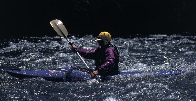 Caiac en aigües braves al Noguera Pallaresa