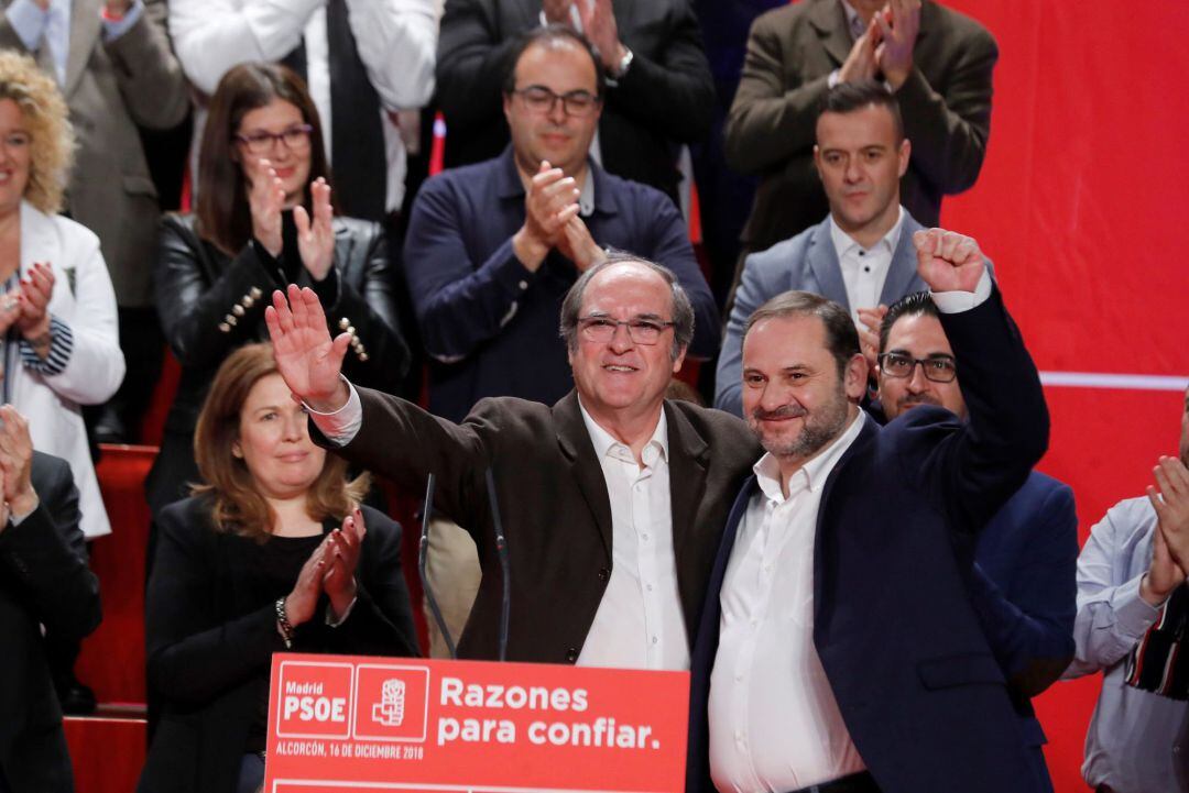 Ángel Gabilondo, candidato a la presidencia de la Comunidad de madrid y el secretario general del PSOE y ministro de Fomento, José Luis Ábalos.