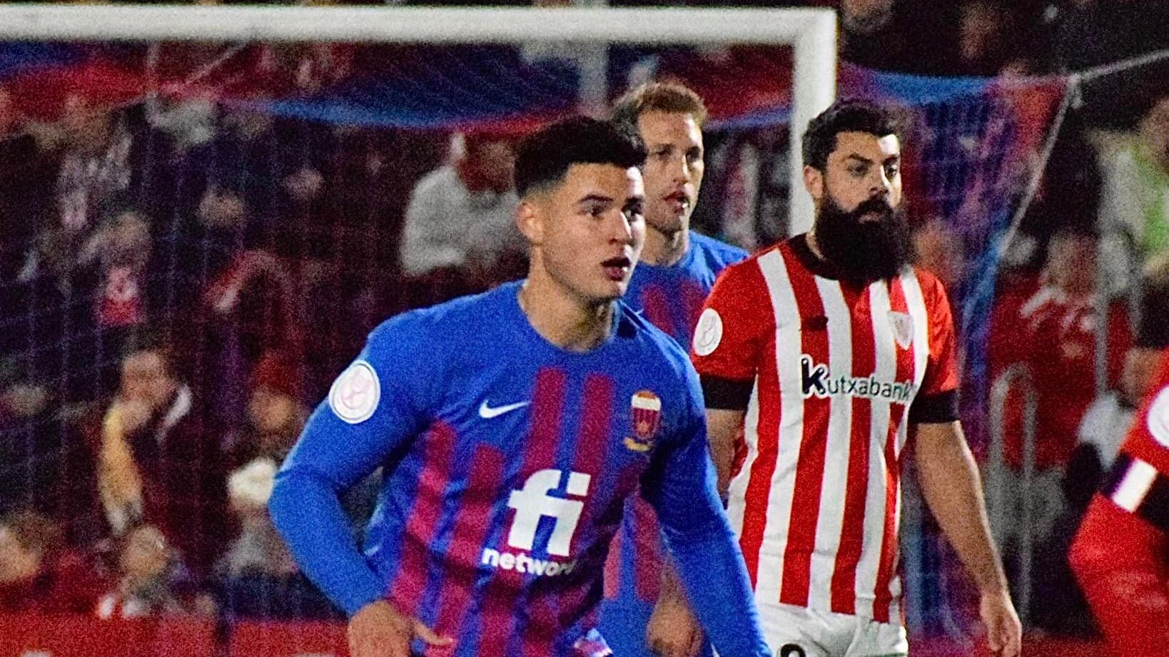 Carlos Cerdán ya ha debutado con el primer equipo del Eldense