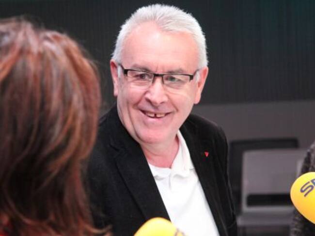 Cayo Lara junto a Pepa Bueno