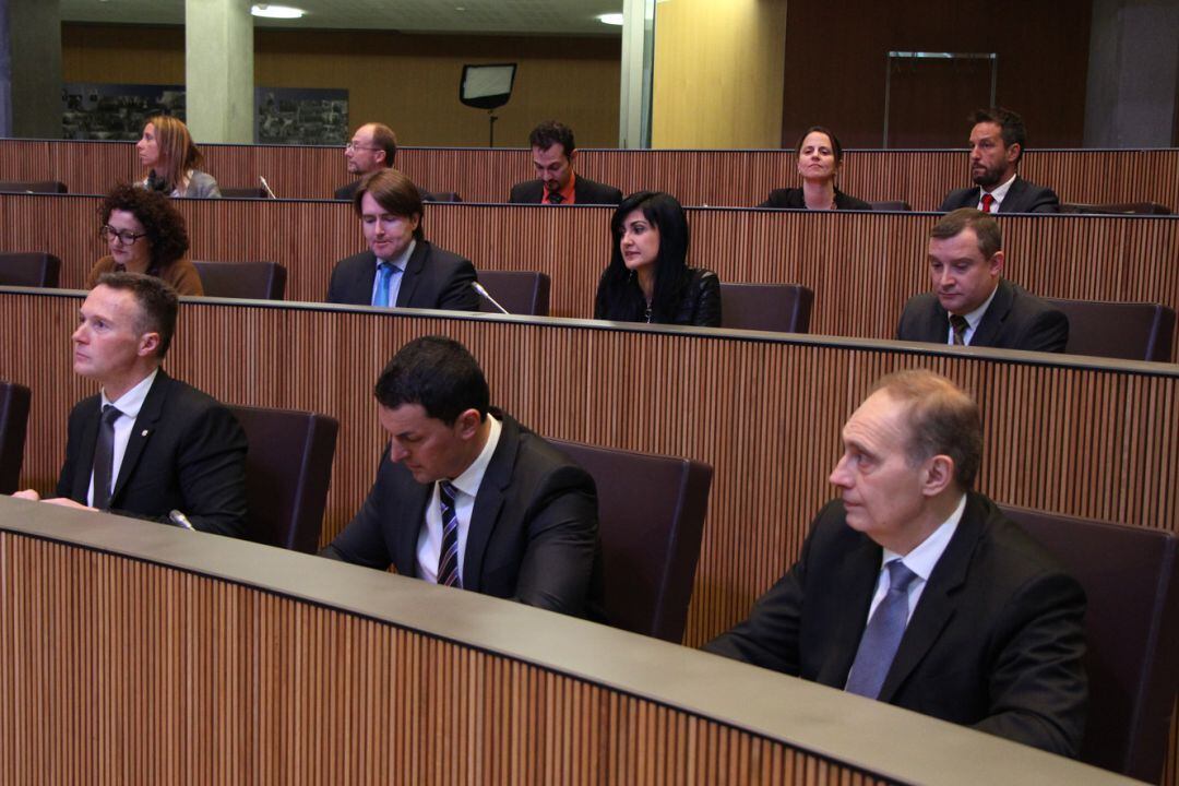 La bancada de l'oposició al Consell General