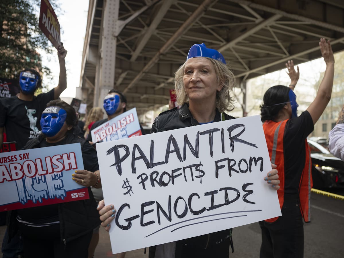 El manifiesto Palantir, el tecnofascismo que promueve el 'Armagedón' de la IA para fomentar la cultura del miedo