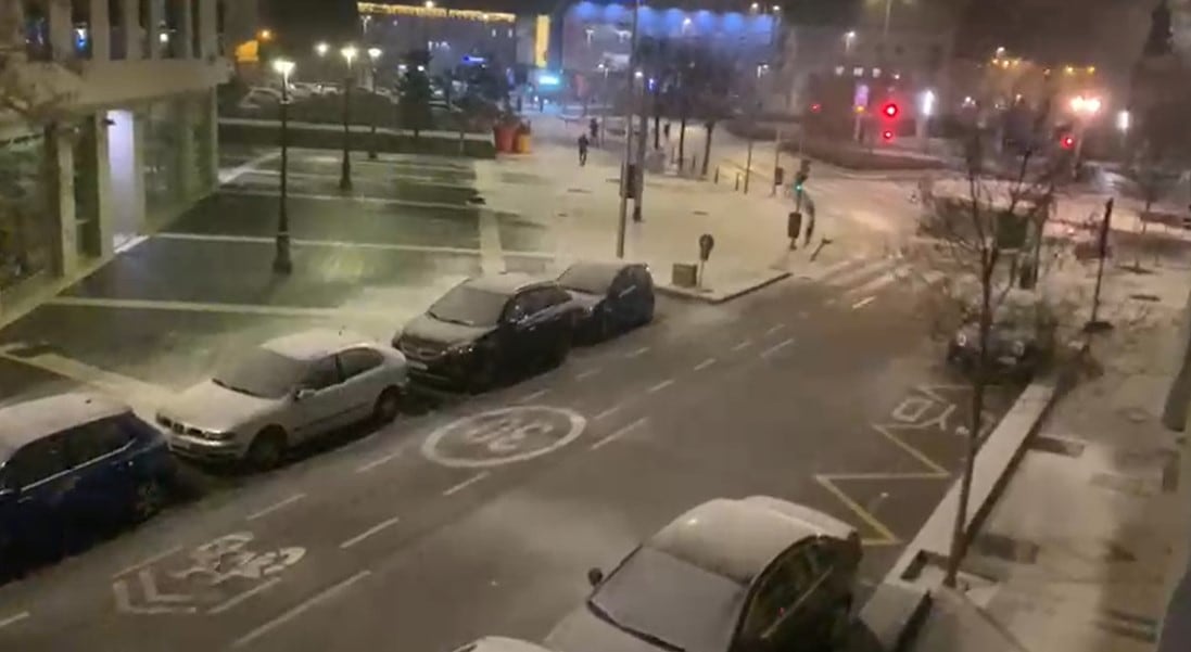 La nieve ha dejado un leve manto blanco