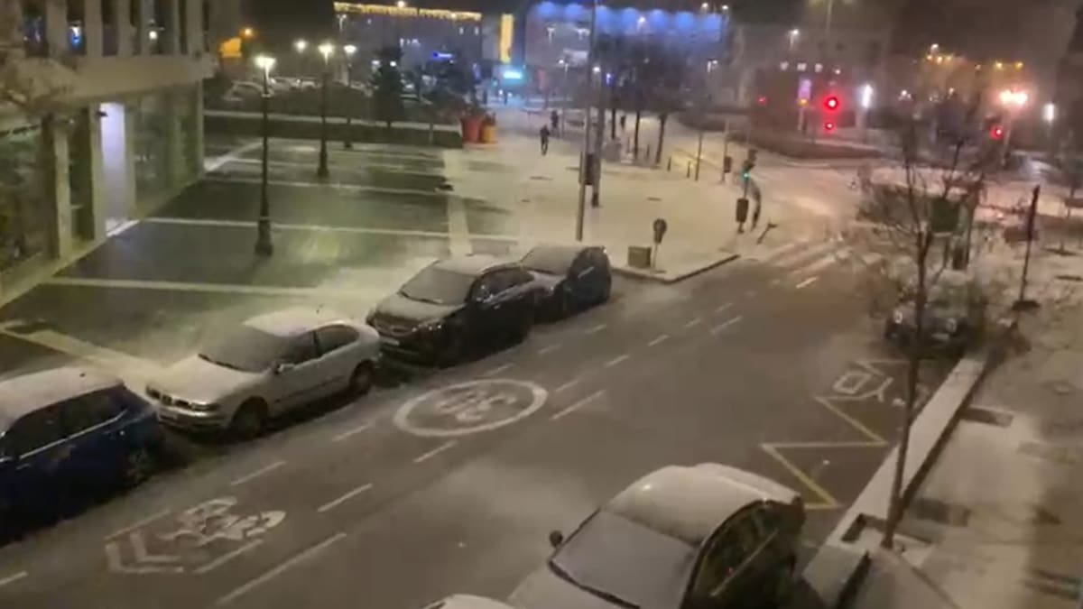 El final de la navidad deja una ligera nevada en Valladolid y varios accidentes de tráfico