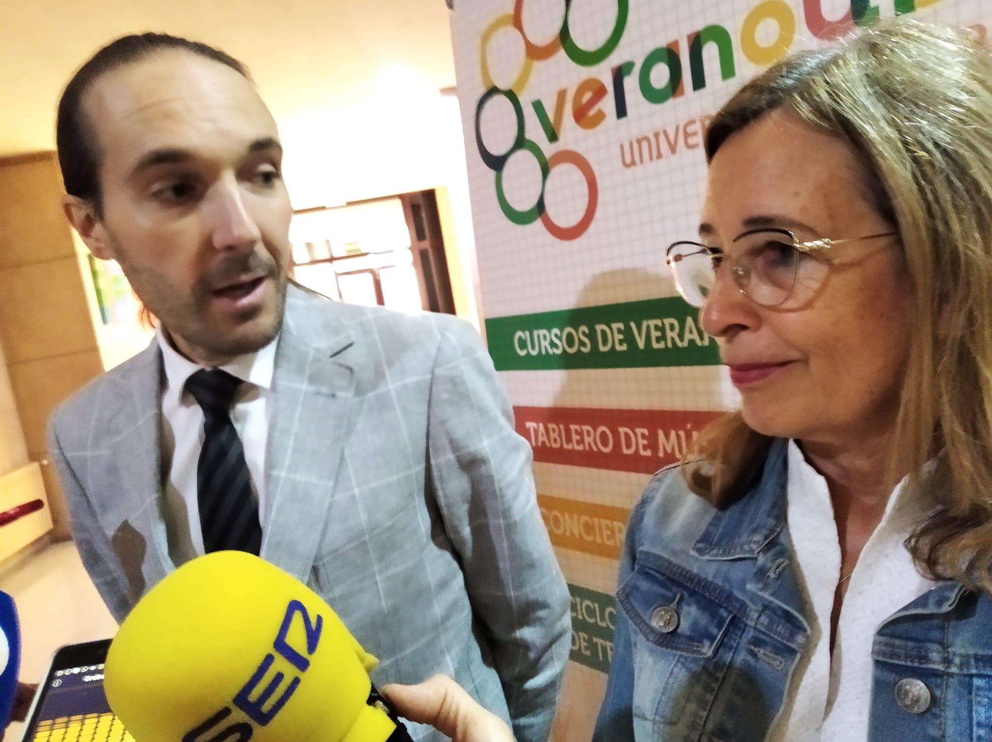 Alberto Tobes y Pilar Rodríguez de las Heras en la inauguración del curso de 2022