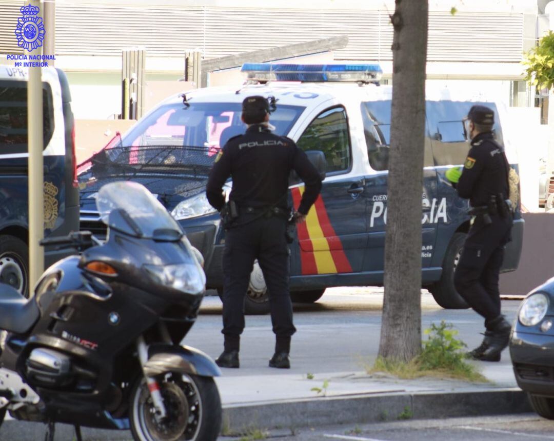 Agentes que han participado en la detención de este individuo.