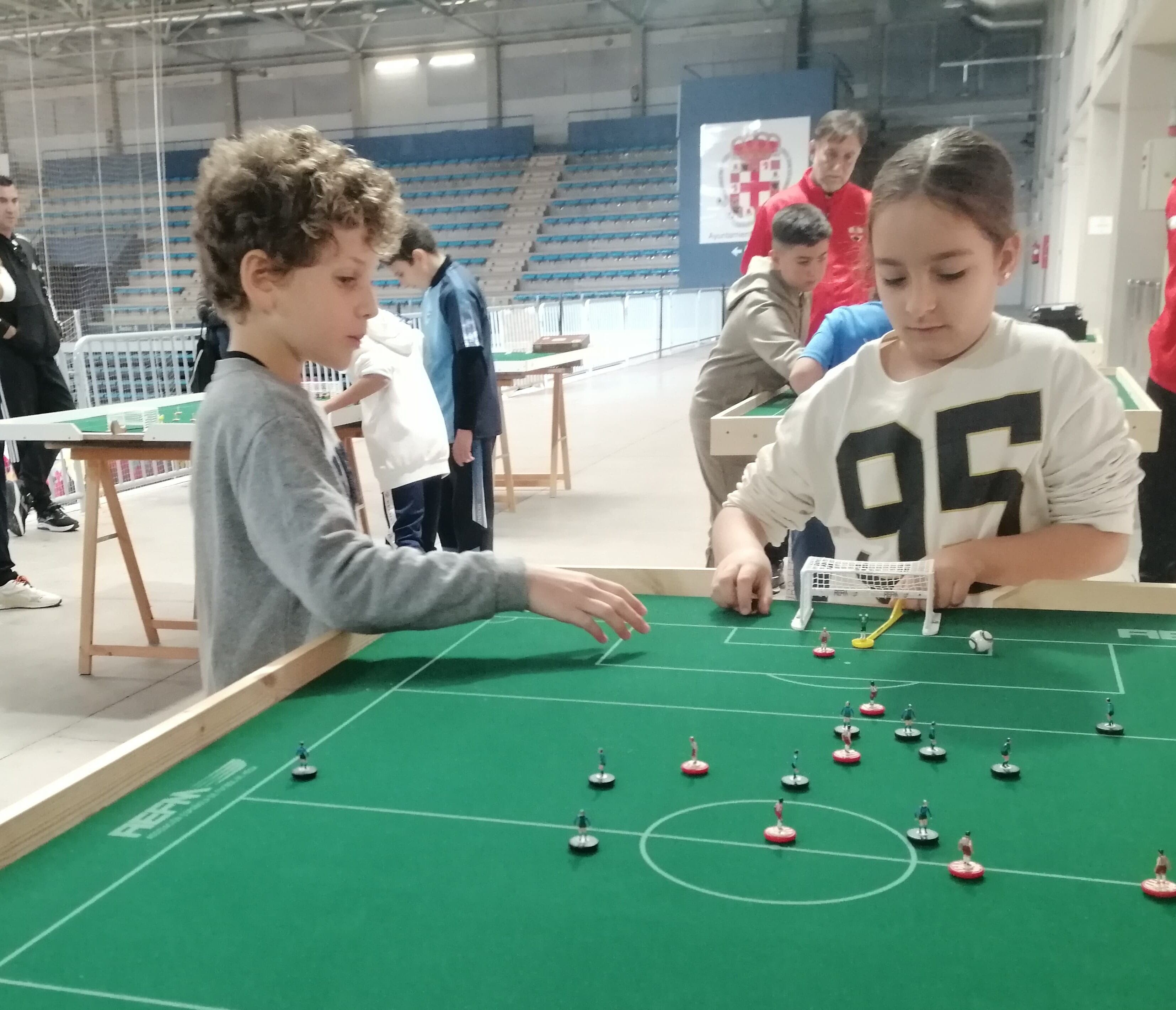 Este divertido deporte del Fútbol de Mesa cuenta cada vez con más seguidores en Almería.