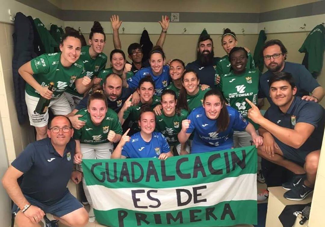 El Guadalcacín FSF celebrando su ascenso a Primera División