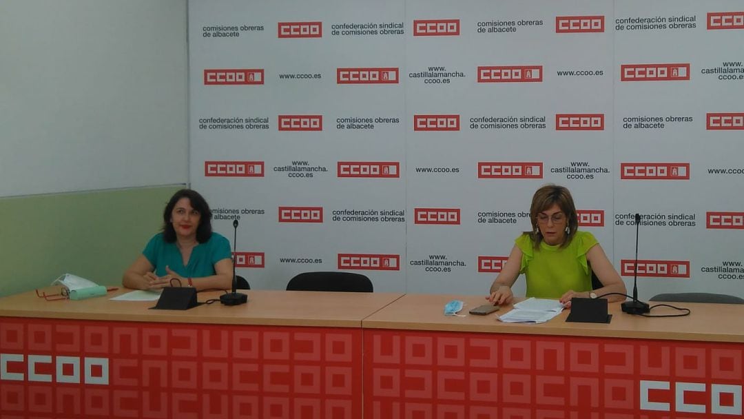 Paqui Jiménez y Carmen Juste en la sede de CCOO